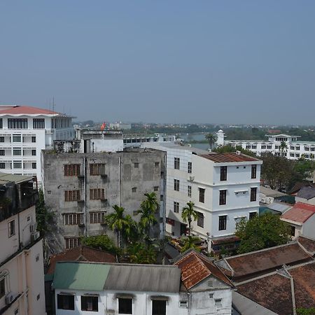 Sunny Fine Guesthouse Hue Buitenkant foto